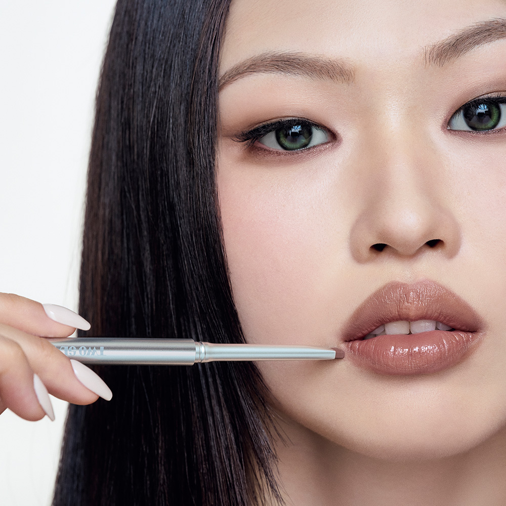 [4colors] TWO SLASH FOUR Sculpt Lip Shaper 0.012 oz.(0.36g) - Image 3 of 4