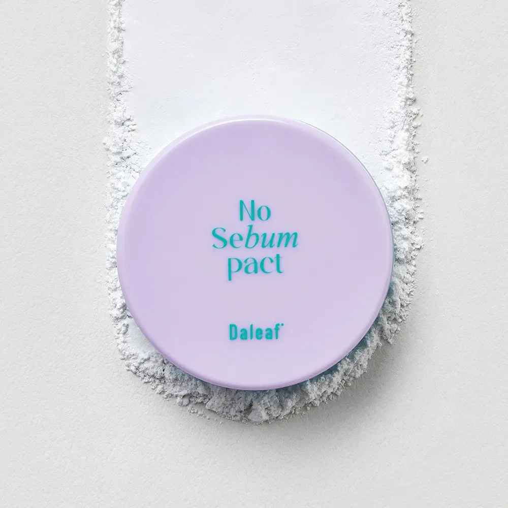DALEAF Glam No Sebum Hair Pact 0.17 oz.(5g) detail 2