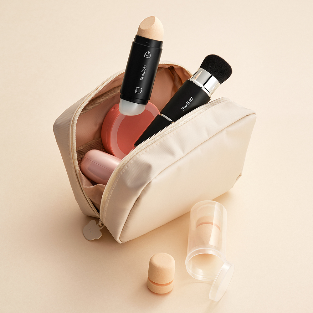 Studio17 Dual Silcione Blush Brush 2.04 oz.(58g) - Image 3 of 3