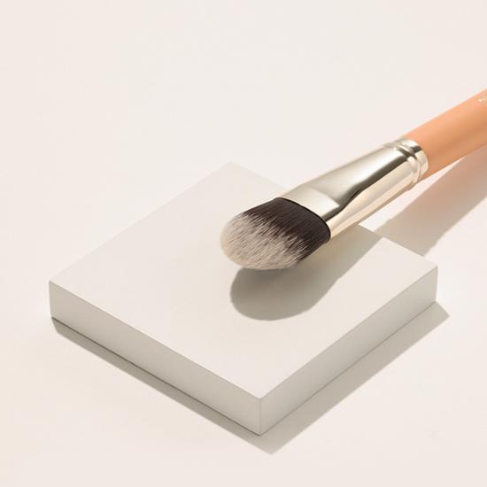 THE TOOL LAB 105 Light Touch Brush 1.41 oz.(40g) - Image 5 of 5