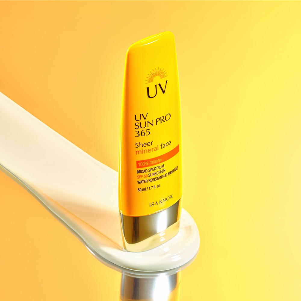 Isaknox UV Sun Pro Sheer Mineral Face 1.7 fl. oz.(50ml) - Image 3 of 3